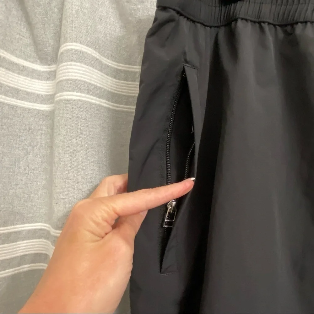 OBERMEYER / Black Lined Ski Snowboarding Pants Size 2XL Short